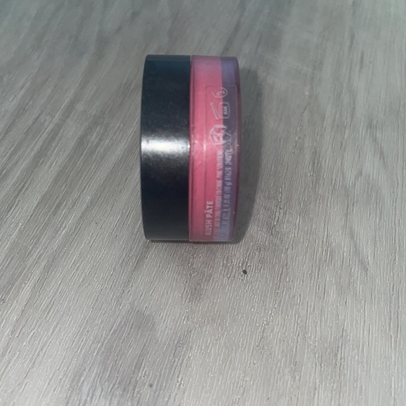 Elf putty blush - Picture 2 of 4